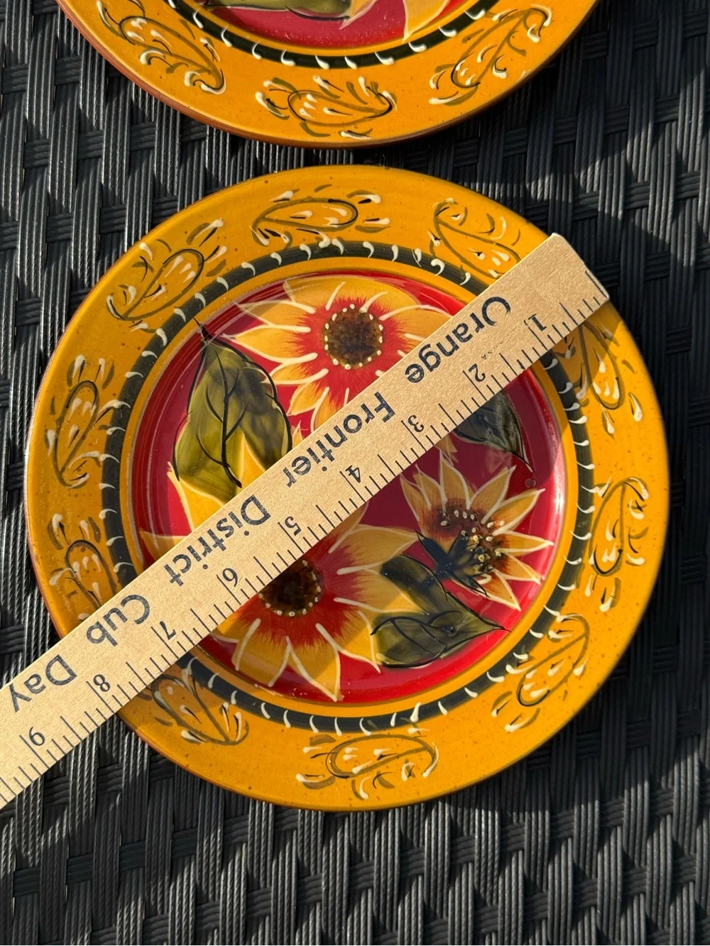 New Pier 1 Hand-Painted Sunflower 8” desert salad Plates - Yellow, Red, Green